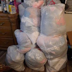  More Than 14 Big Bags Of Womans Plus Size Clothes.