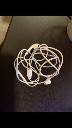 iPhone 5,6,7,8,10,X,R Lightning Connecter headphones