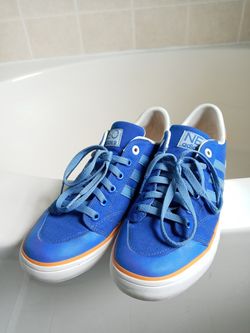 Mens Adidas Neo Label sz 10 sneakers blue & orange