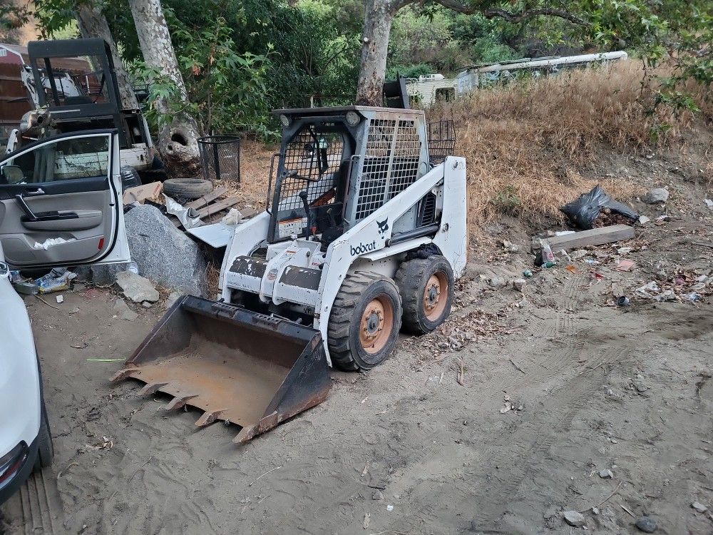 BOBCAT 753 SKID STEER LOW 1150hrs SKID STEER 