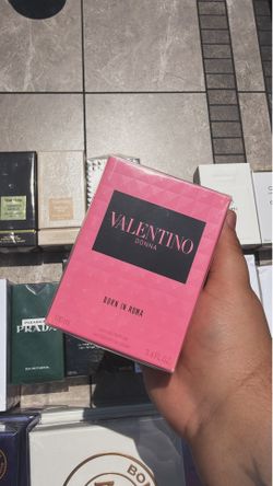Valentino Donna Women Born in Roma