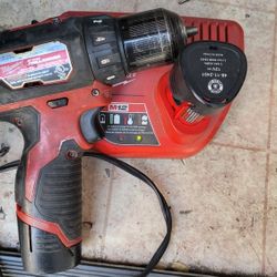 Milwaukee M12 Drill