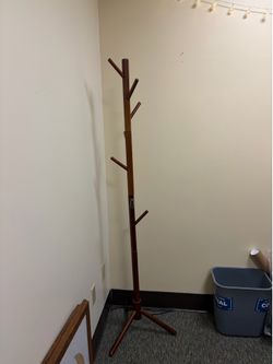 69” 8-hook coat rack- EXCELLENT CONDITION