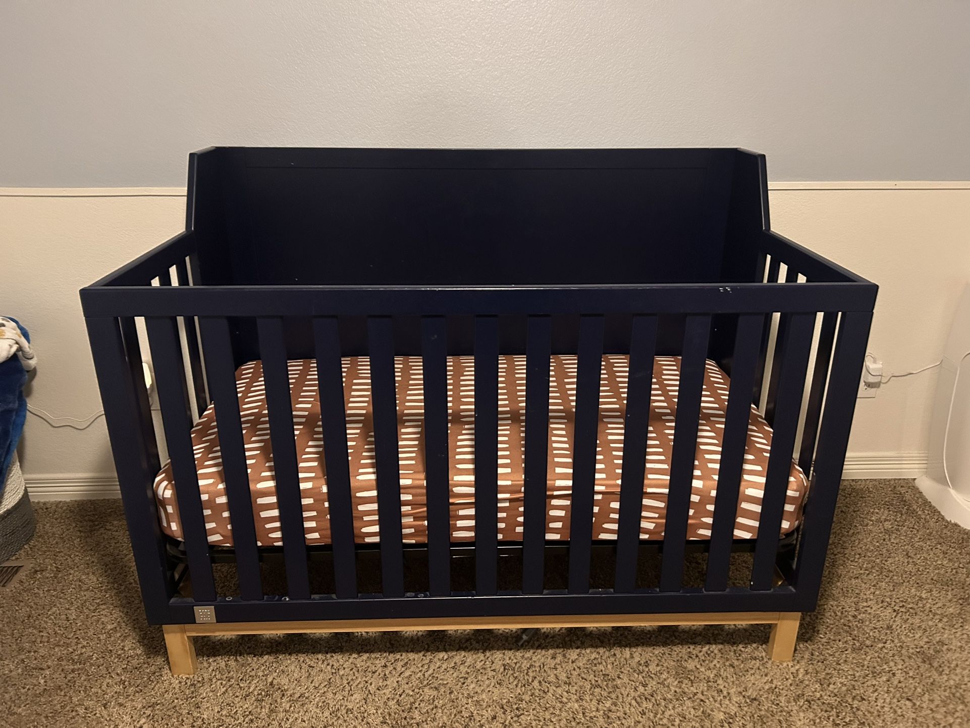Crib And Dresser/changing Table Set