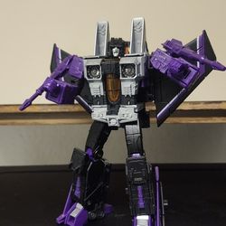 Transformers Wfc Skywarp 