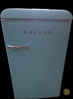 GALANZ BLUE MINI COMPACT REFRIGERATOR 4.4Cu.ft. LIKE NEW EXCELLENT CONDITION