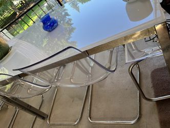 2 Glass Table With A lyric 4 Chairs