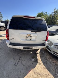 2011 Chevy Tahoe 5.3 For Parts Only Call (contact info removed) Fabian