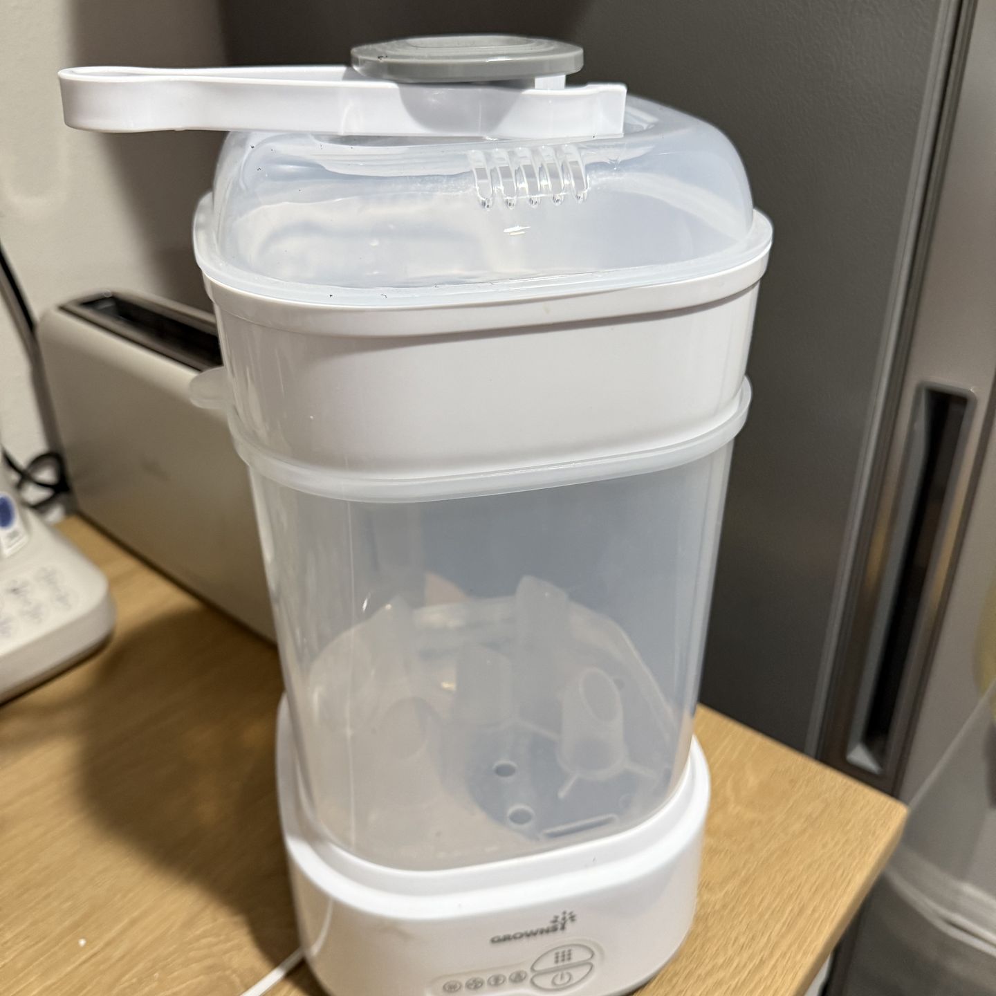 Grownsy bottle sterilizer & dryer