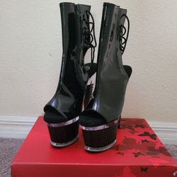 Black Pole Dancing Boots