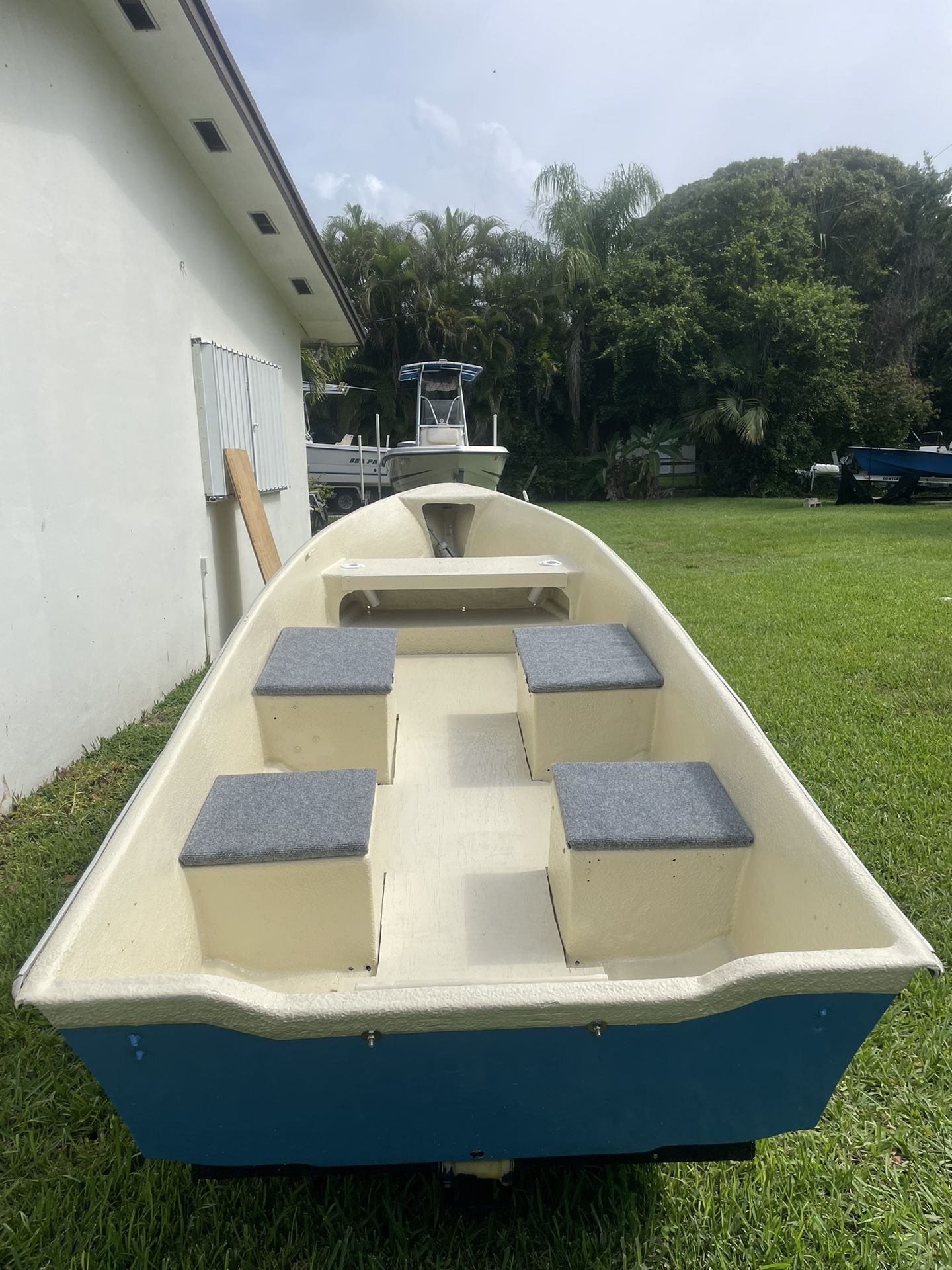 14ft Flats Boat Jon boat Skiff for Sale in Miami, FL OfferUp