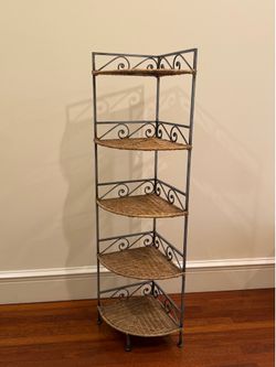 Corner shelves wicker and iron
