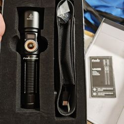 Fenix flashlight LD45R