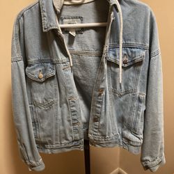 New/Never Worn Size M Forever 21 Jean Jacket 