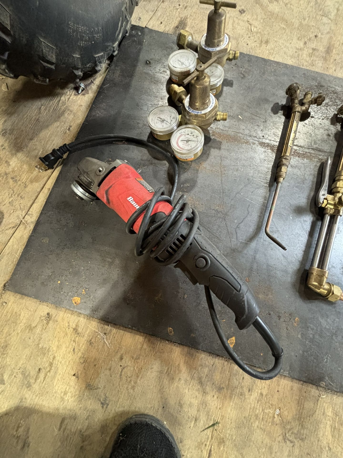 Torches,Gauges and clamps 