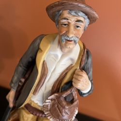 Vintage Homco Golden Years Series “Old Man Hunter with Gun and Dog”  13”