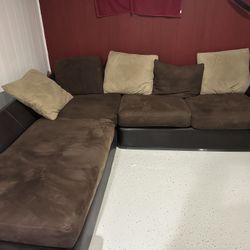 Sofa And Table Set 