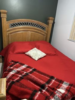 Wood Bedroom Set for Sell