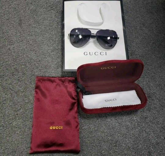 Gucci Sunglass 