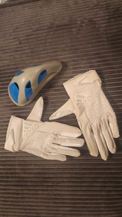 Adidas Gloves & Protective Cup
