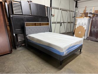 Full bed with mattress $260