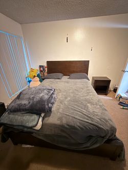 Queen bedroom set