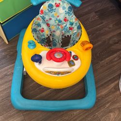 Baby Einstein, submarine walker