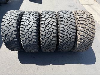(5) 35x12.50R17 BFGoodrich Mud Terrain