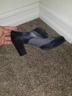 Croft and Barrow black and grey size 7