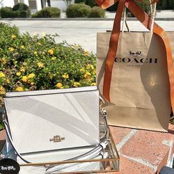 BRAND NEW white🤍Coach purse!