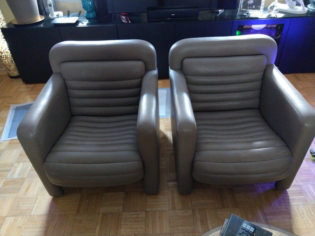 EDWARD AXEL ROFFMAN LEATHER CLUB CHAIRS