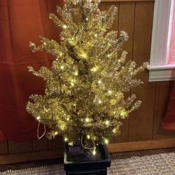 Bejeweled Joy Gold Timsel 4.5 Tree 