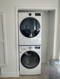LG ThinkQ Dryer Washer