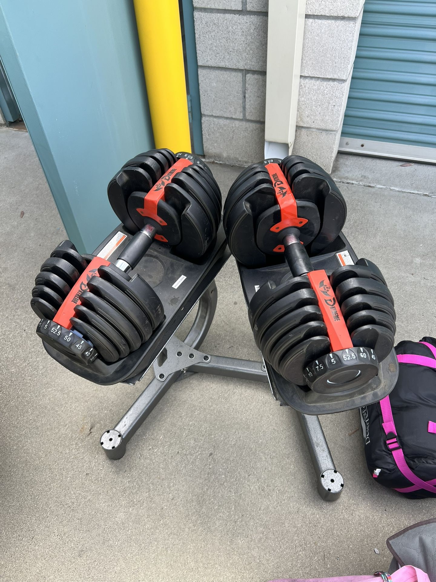 Adjustable Weights Dumbells With Stand