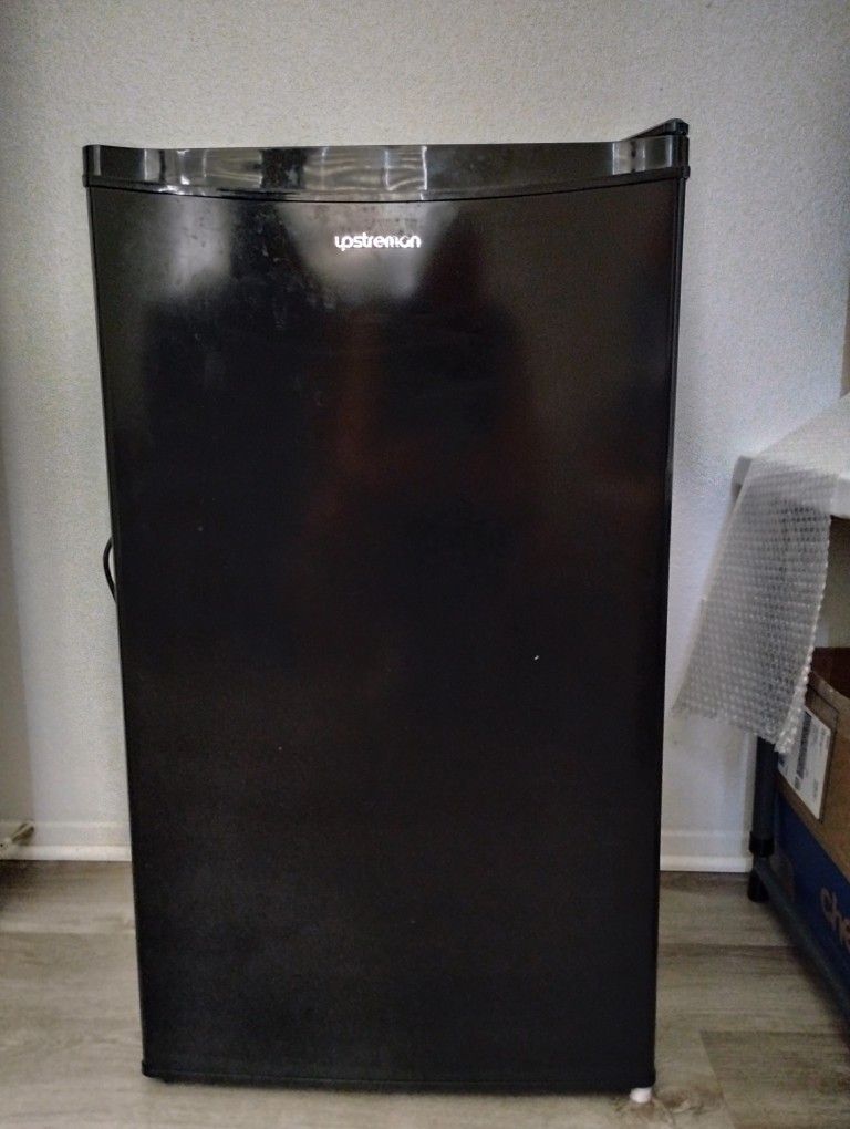 Mini Refrigerator