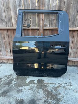 2019-2025 CHEVY SILVERADO REAR DOOR LEFT SIDE