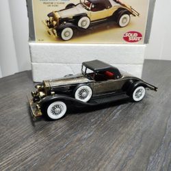 Antique Model Car Radio 
