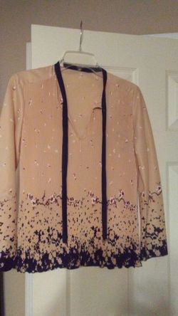 Retro Blouse from the 70's. Clean n no funny smells.