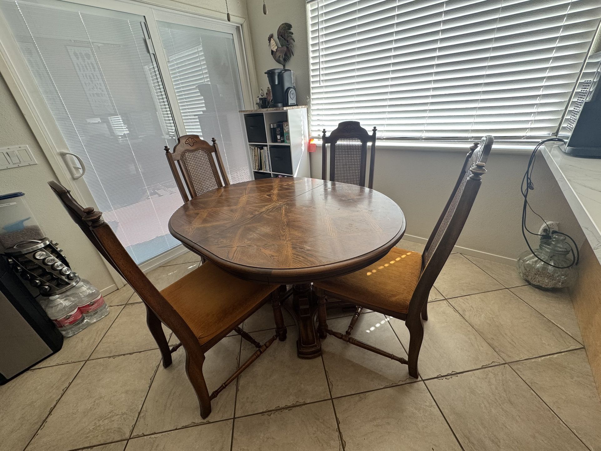 Dinning Room Table