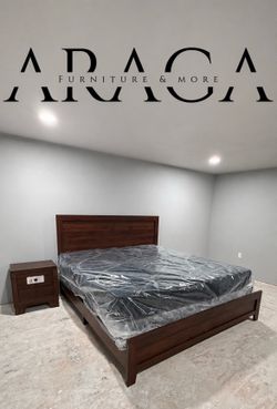 BRAND NEW QUEEN BED SET FREE CHESTTT