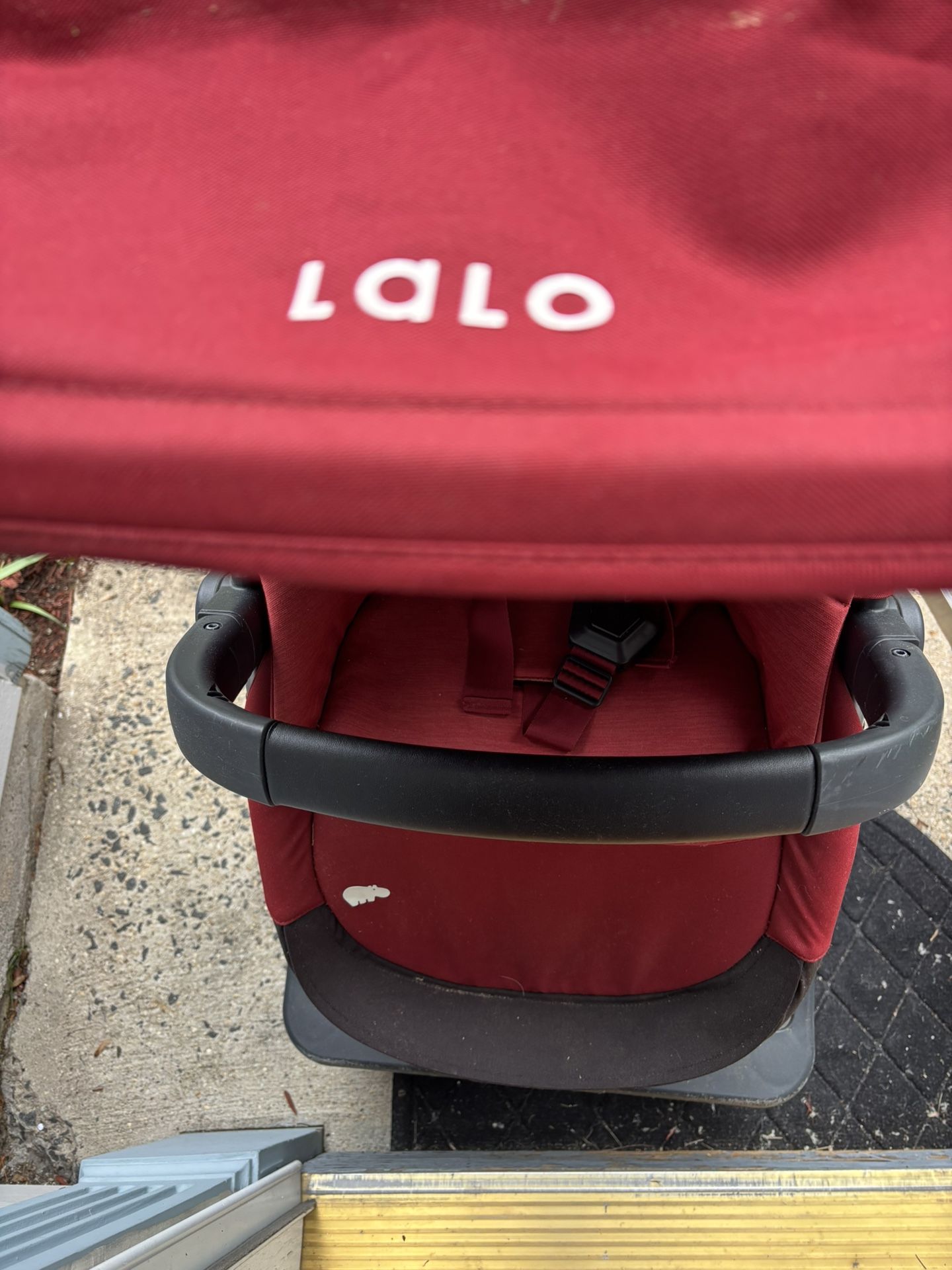 🚼 Lalo Daily Stroller – Sleek, Lightweight & In Great Condition!