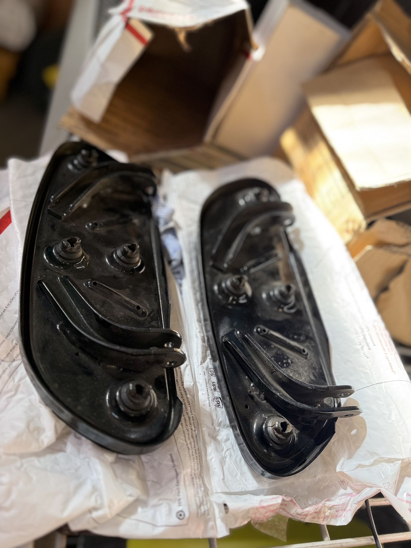 Factory Black Streamliner Or Streamliner Floorboards And Brake