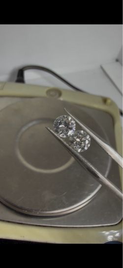1.01ct Pair of Natural Diamonds