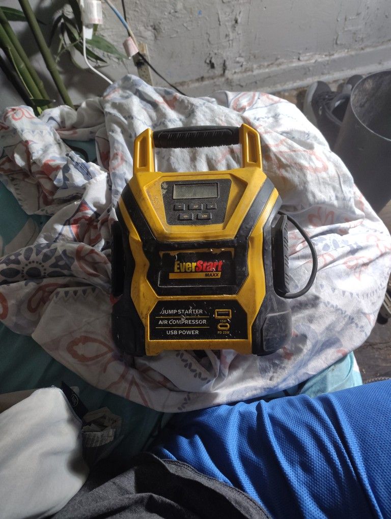 Car Battery Charger Everstart Maxx