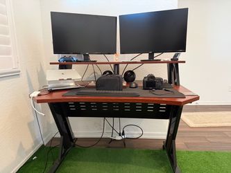 Monitor Desk