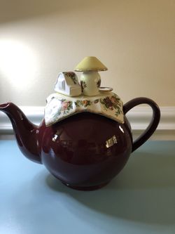 Royal Albert Old Country Roses Teapot