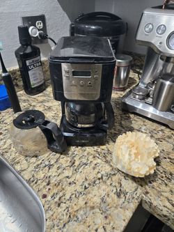Mr. Coffee 5 cup coffee maker with extra carafe 