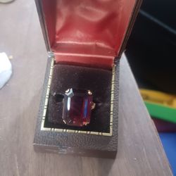 Vintage Avon Ring 