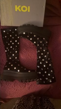 KOI CELESTIAL DUSK TRIDENT VELVET LONG BOOTS - NIGHT SKY