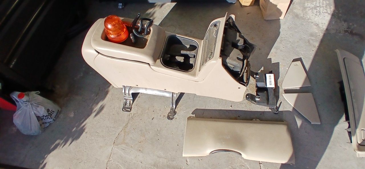 Center Console Chevrolet 